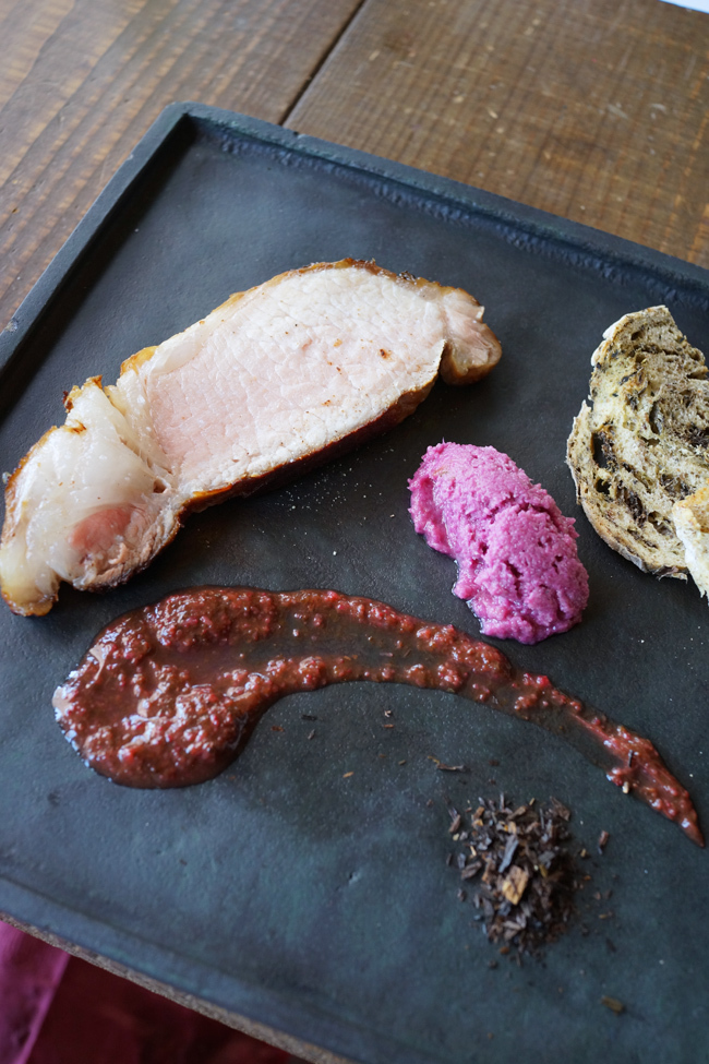 料理人を独占。ヴィラで楽しむプライベートディナー